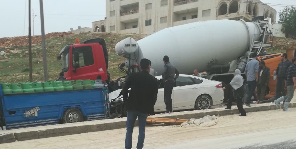 تدهور قلاب على اشارة الصناعة في