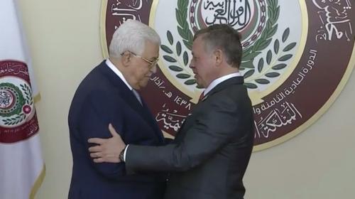 بالصور.. الملك يبدأ باستقبال الزعماء العرب