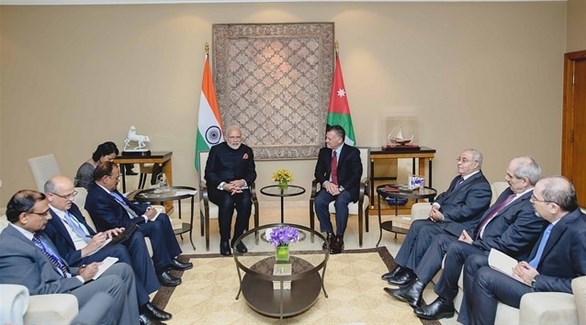 الملك يبحث مع رئيس وزراء الهند
