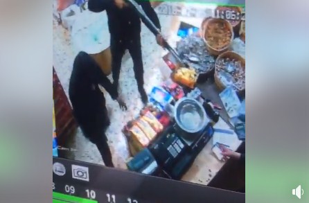 بالفيديو .. لحظة تنفيذ السطو المسلح