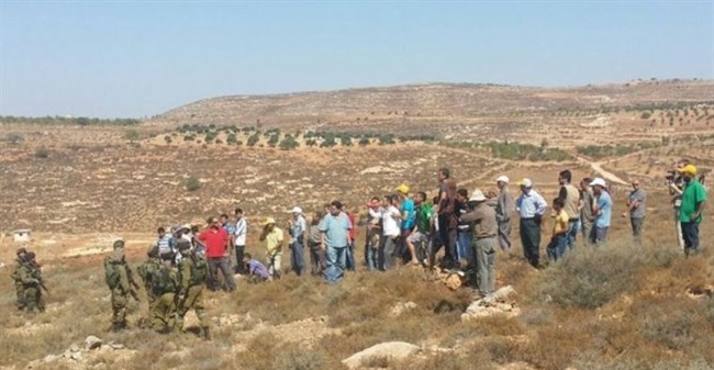 عشرات الاصابات -مستوطنون بحماية الجيش يهاجمون