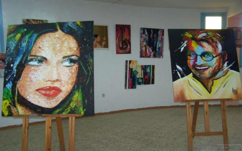 افتتاح معرض الفنون التشكيلية