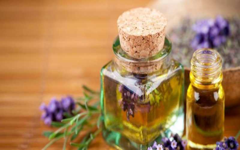 عالج هذه المشاكل بالزيوت العطرية