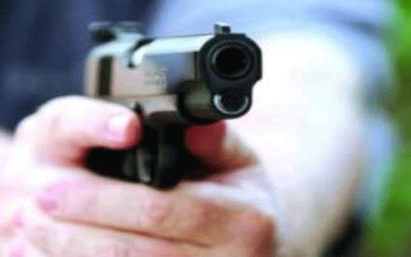 مقتل شخص بعيار ناري في البادية