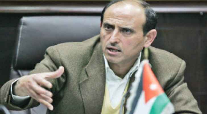 حيدر الزبن.. يعيد شركة الاسمنت الأبيض
