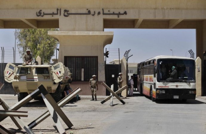 إعادة فتح معبر رفح الحدودي بين
