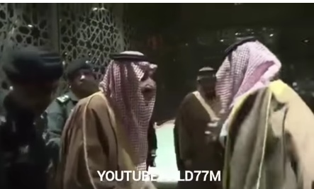 بالفيديو.. الامير محمد بن سلمان يقبل