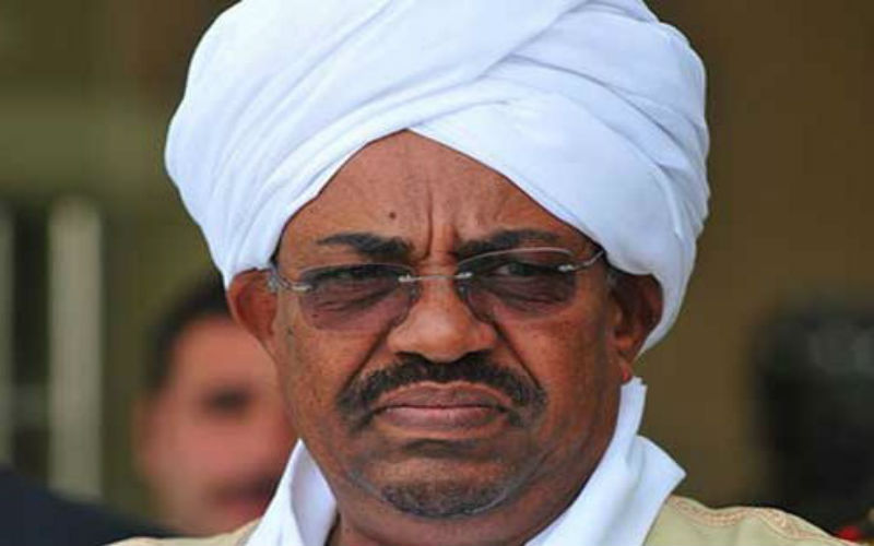الرئيس السوداني يعلن «حربا على الفساد»