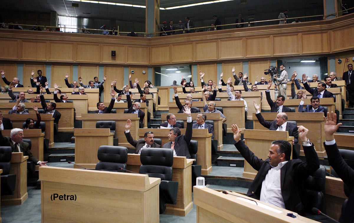 دورة استثنائية لمجلس الأمة بعد عيد