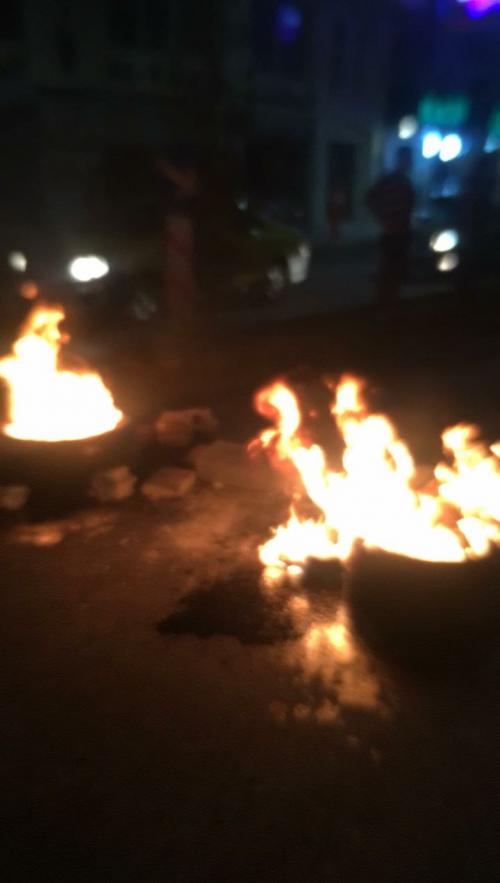 بالصور.. إعمال شغب على أثر جريمة
