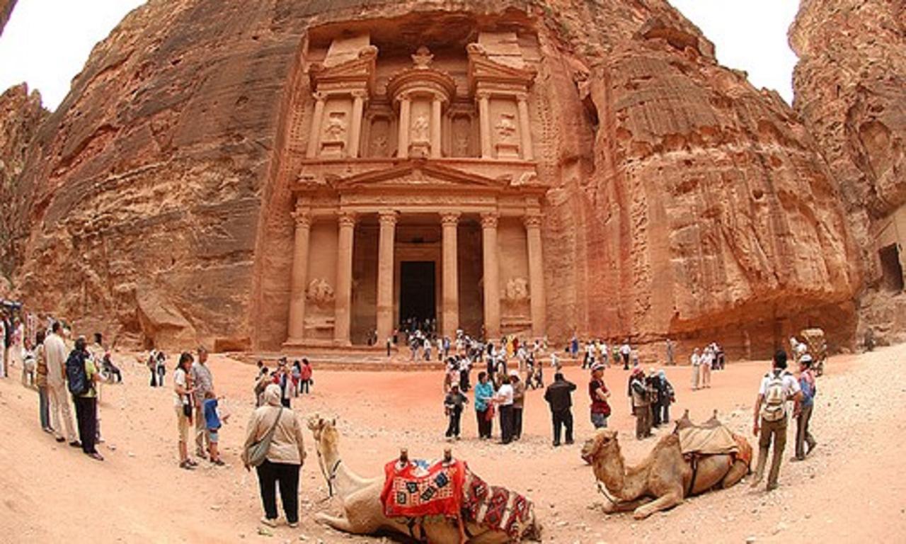 ارتفاع عدد زوار البترا الأجانب بنسبة