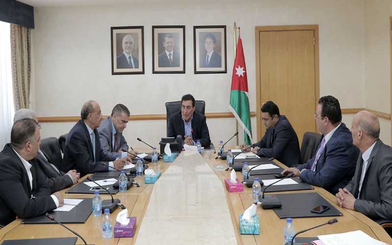 الطراونة : أهمية الشروع بإصلاحات إدارية
