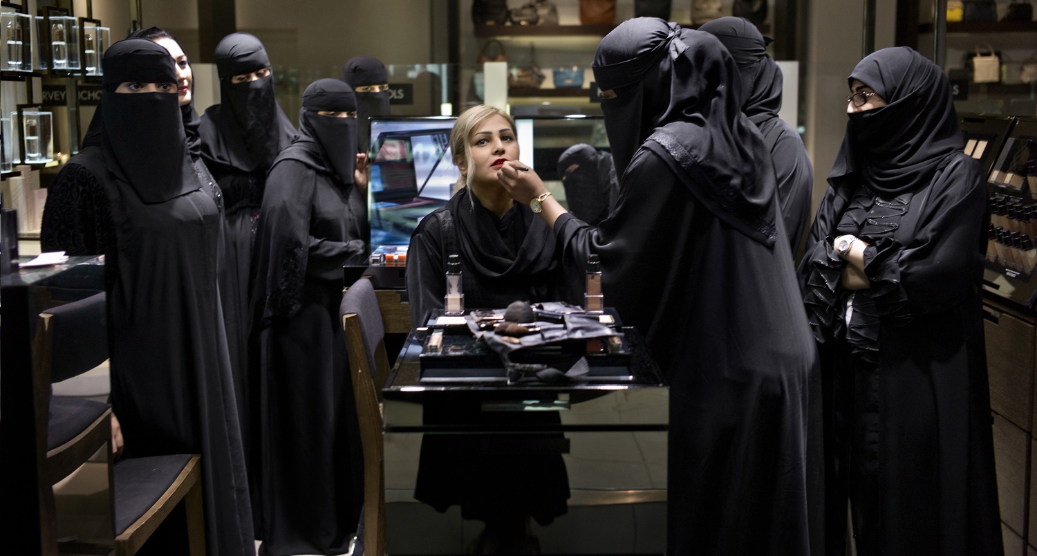سعوديات نحو التغيير.. لكن أي تغيير