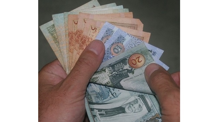 وقف مكافآت الاوقاف بسبب (تشوهات) في