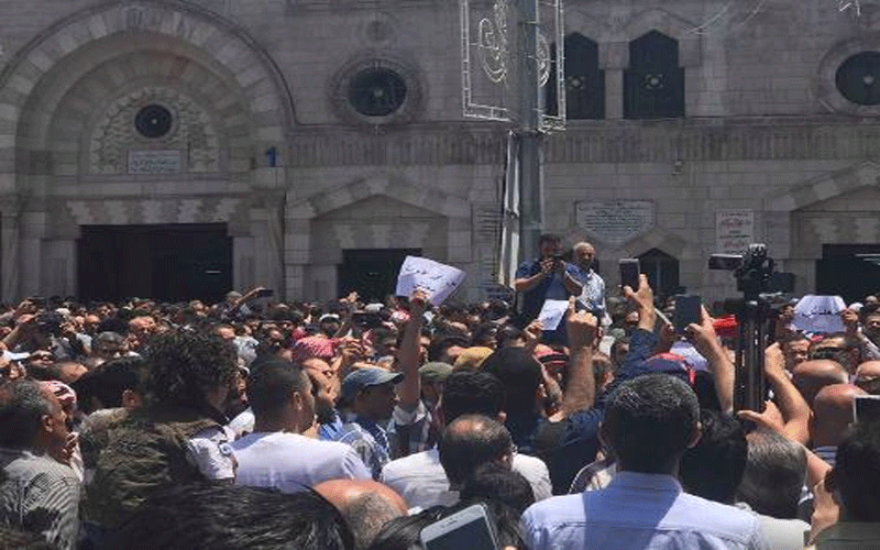 الاردن.. مسیرات غاضبة للإطاحة بالملقي