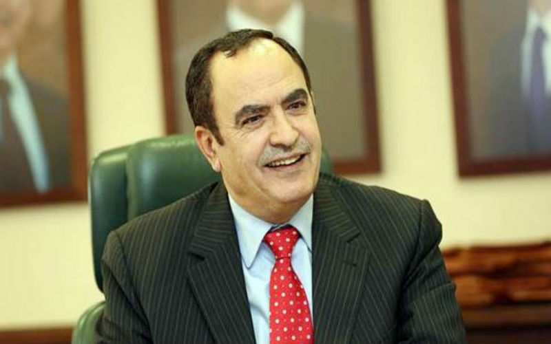 الفنانة بوسي والفنان السعدني يباركان لـ