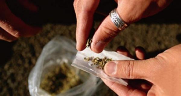ضبط مروج مخدرات يستخدم بيتا مهجورا