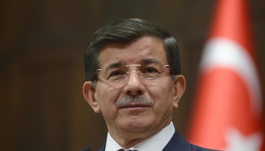 داود أوغلو يعين وزيرا جديدا للدفاع