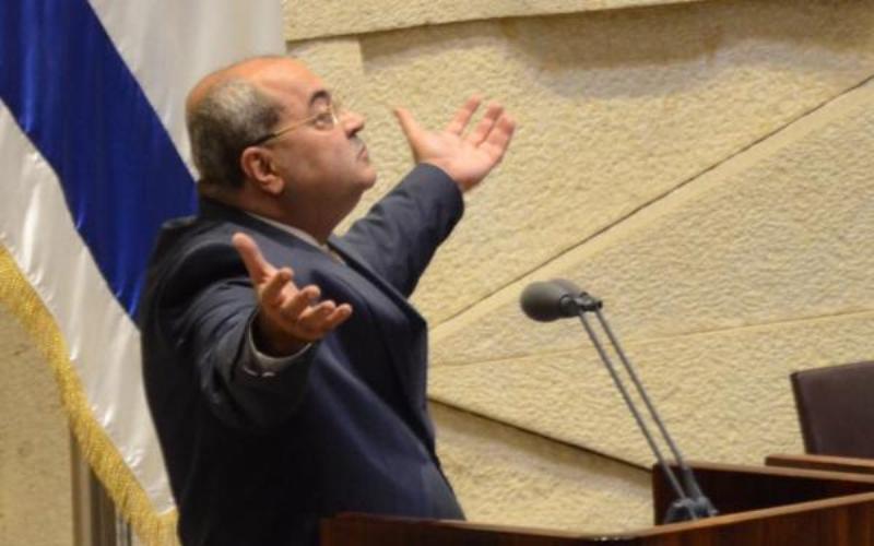 الطيبي: قانون خصم مخصصات الأسرى والشهداء