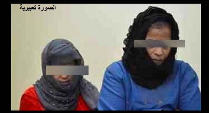 من جديد.. (فتاتا التاكسي) يسلبن ثمانينة