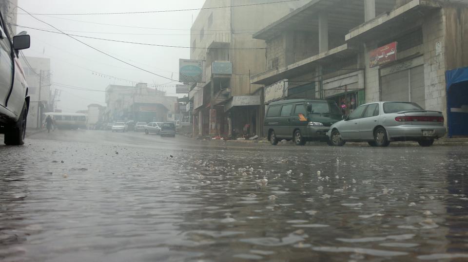 اجواء باردة و زخات مطرية حتى