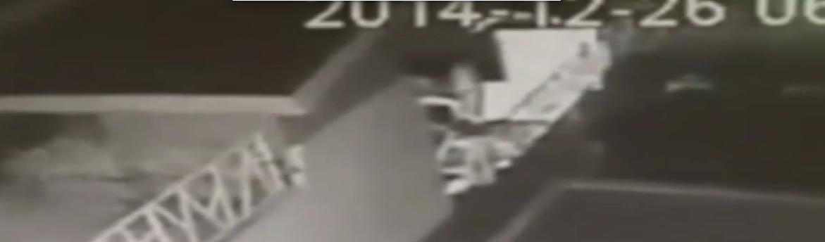 بالفيديو: سقط من الطابق الـ 6