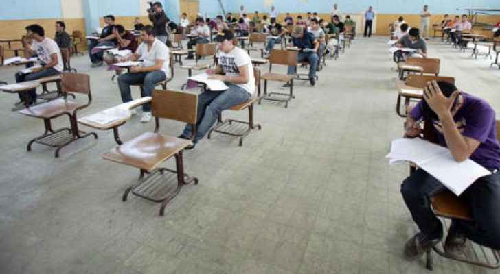 وزير التربية: مجموع علامات التوجيهي من