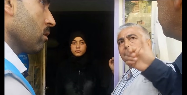بالفيديو.. حقيقة الأميرة السورية الجائعة بتركيا