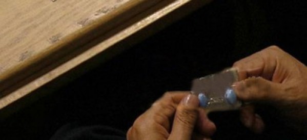 الحبة الزرقاء وأوهام استعادة الـ quotفحولةquot
