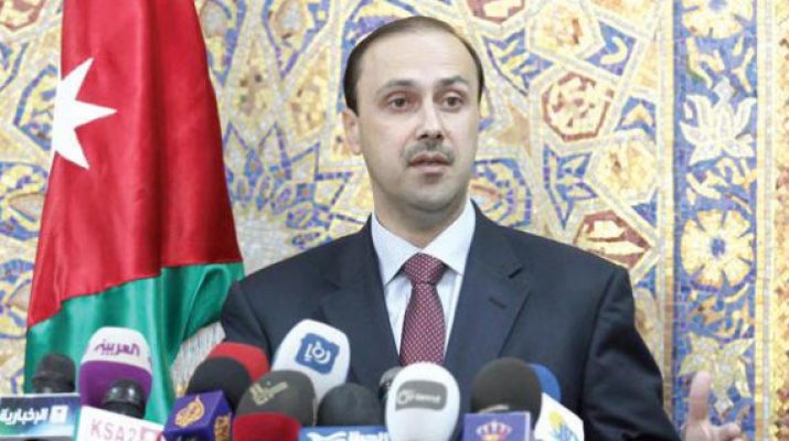 المومني: المتهرب ضريبيا “سارق”