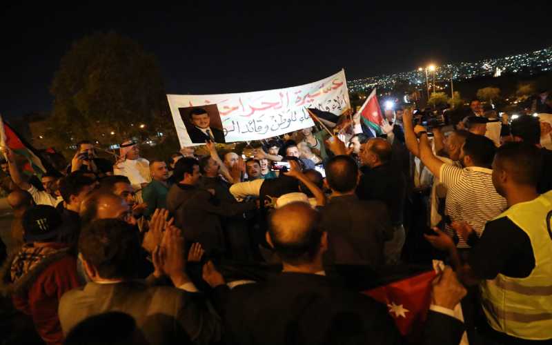 مسيرة تثمن عاليا انحياز الملك لمطالب