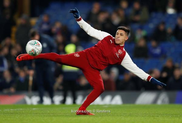 عاجل: مانشستر يونايتد يضم سانشيز.. ومخيتريان