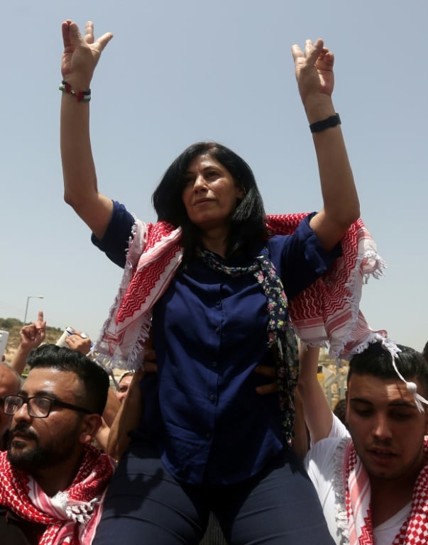 سلطات الاحتلال تعتقل خالدة جرار وختام