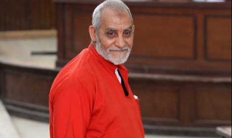 عميد شرطة يعتدى على مرشد الاخوان