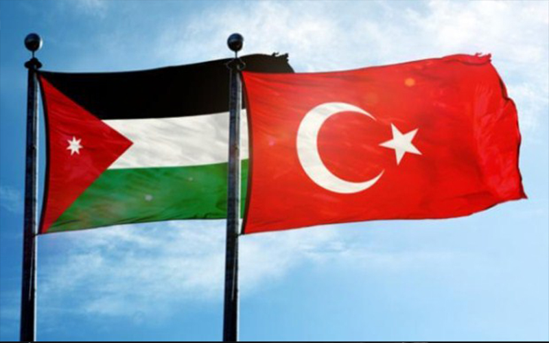 مطالبات بمنع دخول البضائع التركية للأردن