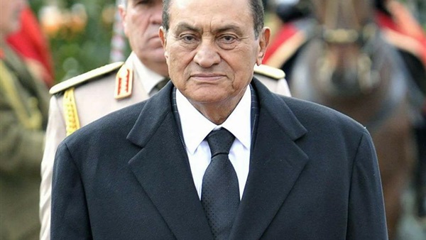 محامي مبارك يفجر مفاجأة عن ثروة