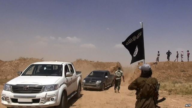 داعش يقول إن أميركيا نفذ تفجيرا