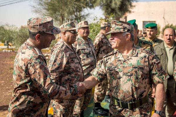 الملك يحضر احتفال الجيش بعيد ميلاده