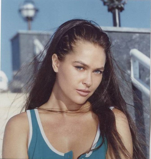 النجمة أفشار: القبل في المسلسلات حقيقية