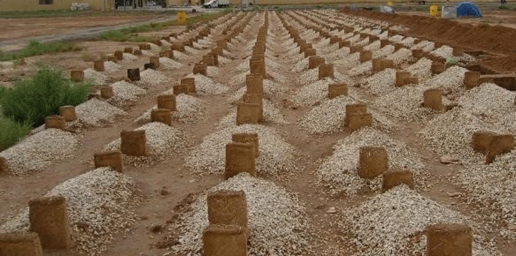 سعودي (ينبش) قبر خاله بسبب آيفون