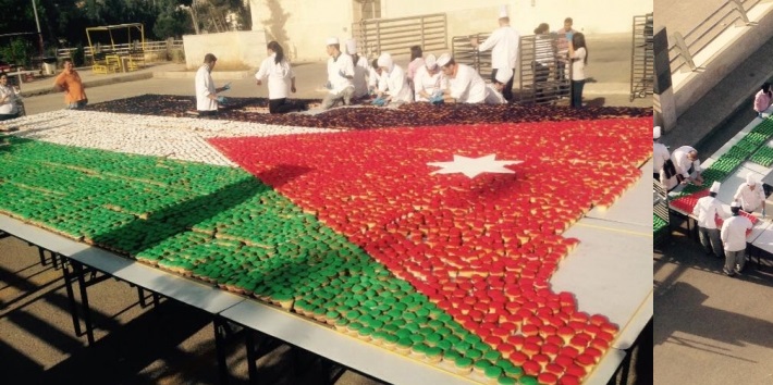 كان يمكن اطعام الالاف بالاستقلال.. يرسمون