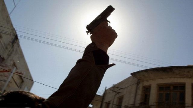 تبادل لاطلاق النار بين اصحاب السوابق
