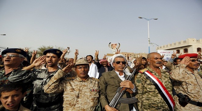 الحوثيون يقتحمون منزل نائب يمني