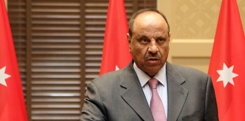 وزير الداخلية: معالجة القضايا العشائرية العالقة