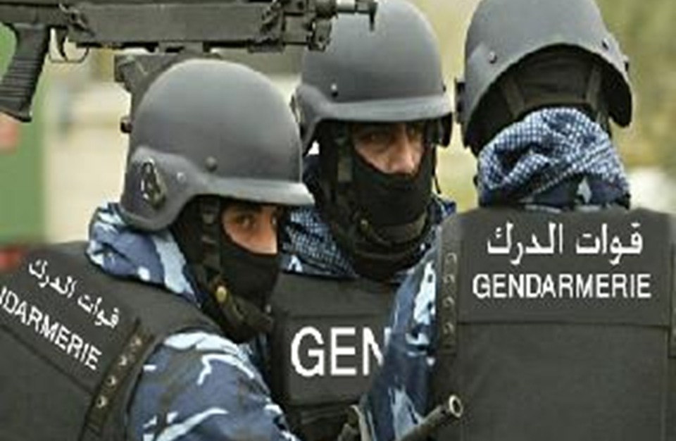 الأمن يتدخل لتفريق محتجين في الرمثا
