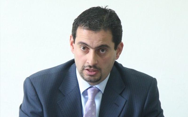 وزير الصناعة يشكل لجانا خاصة للتحقق