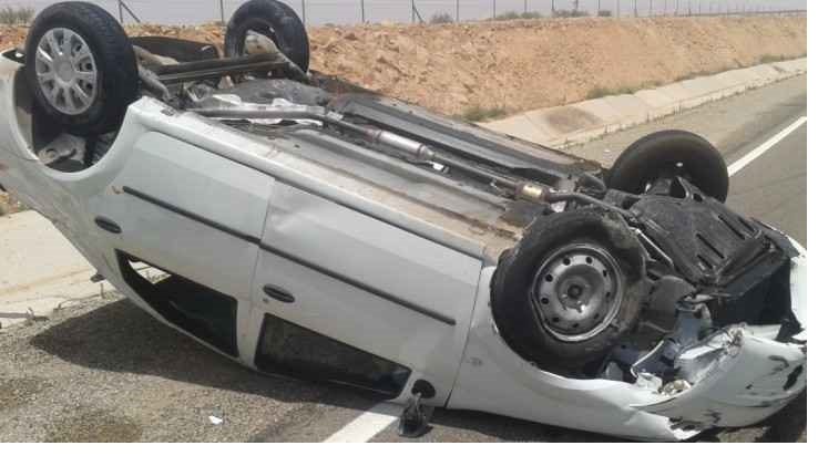 وفاة وإصابة بحادث تدهور مركبة في