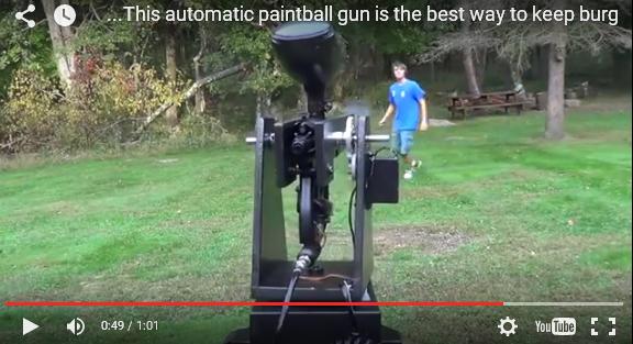 بالفيديو: رجل يصنع بندقية تطلق كرات