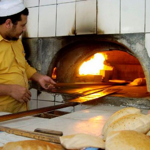 استهلاك 40 مليون رغيف خبز في