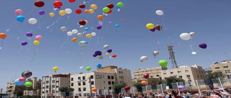 طالبات مدرسة سكينة بنت الحسين ينظمن